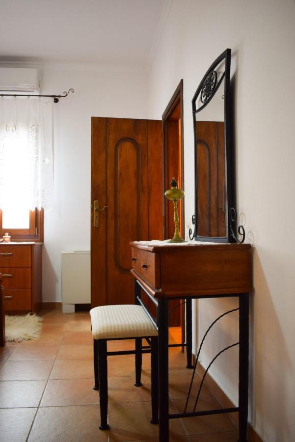 Sunshine House For 9, Cozy Set Up,Verandas, Sea View. Karterados  Exterior foto