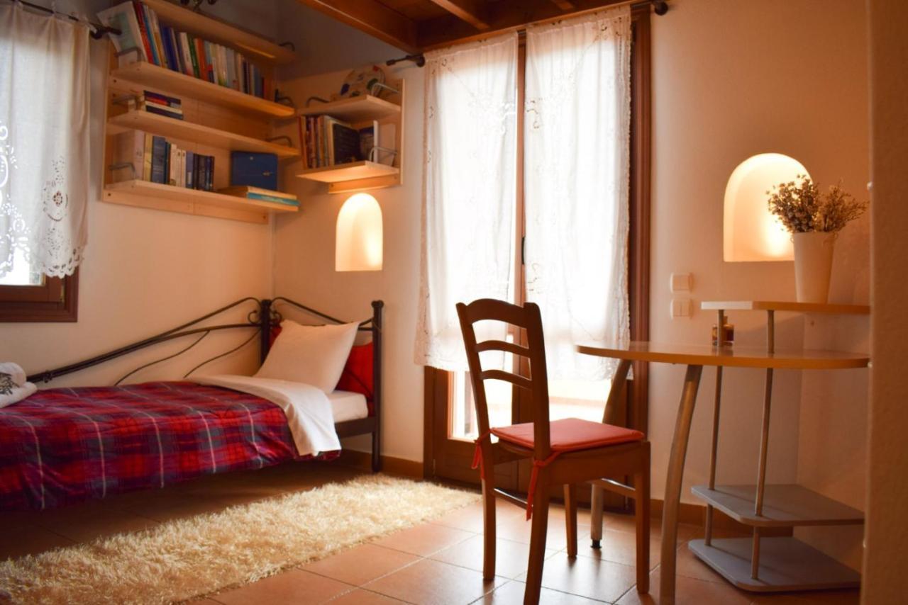 Sunshine House For 9, Cozy Set Up,Verandas, Sea View. Karterados  Exterior foto