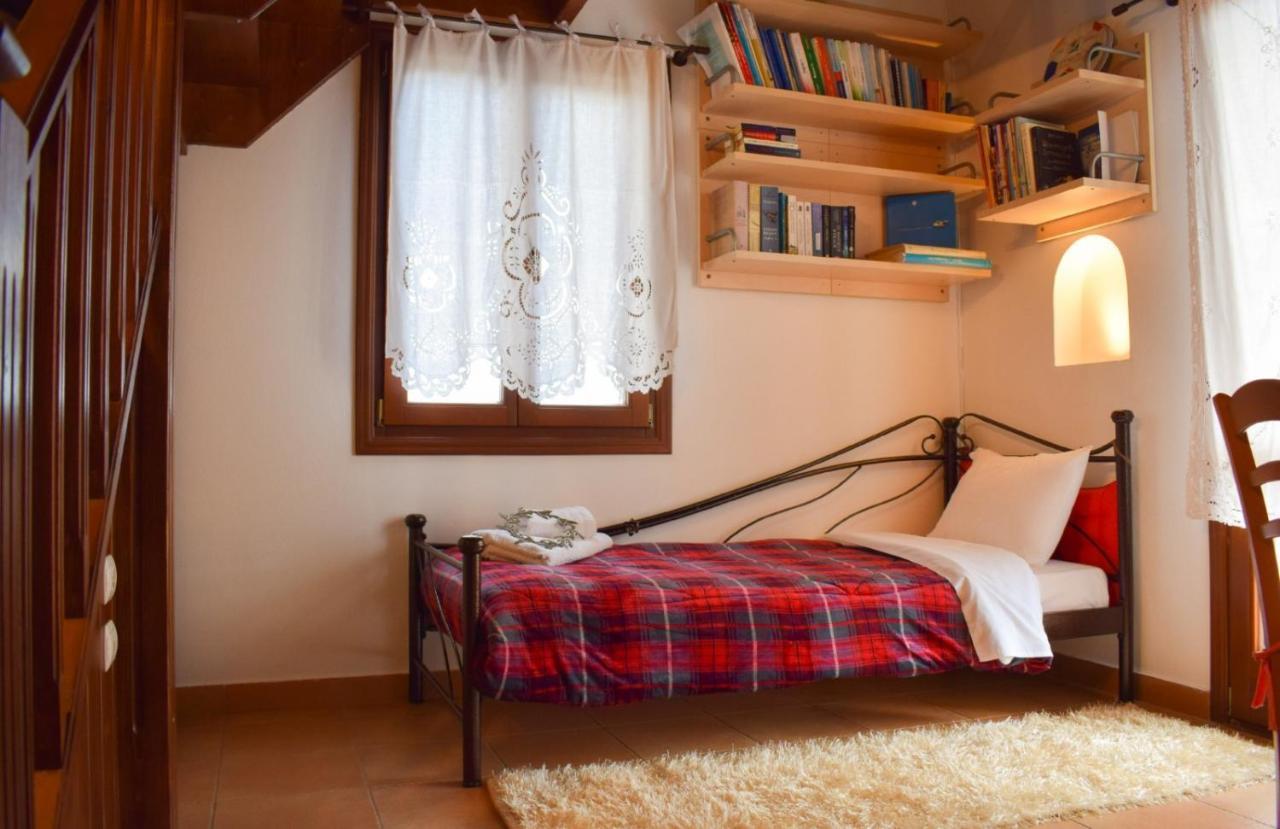 Sunshine House For 9, Cozy Set Up,Verandas, Sea View. Karterados  Exterior foto