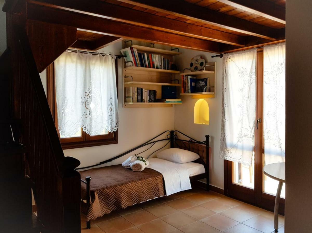 Sunshine House For 9, Cozy Set Up,Verandas, Sea View. Karterados  Exterior foto